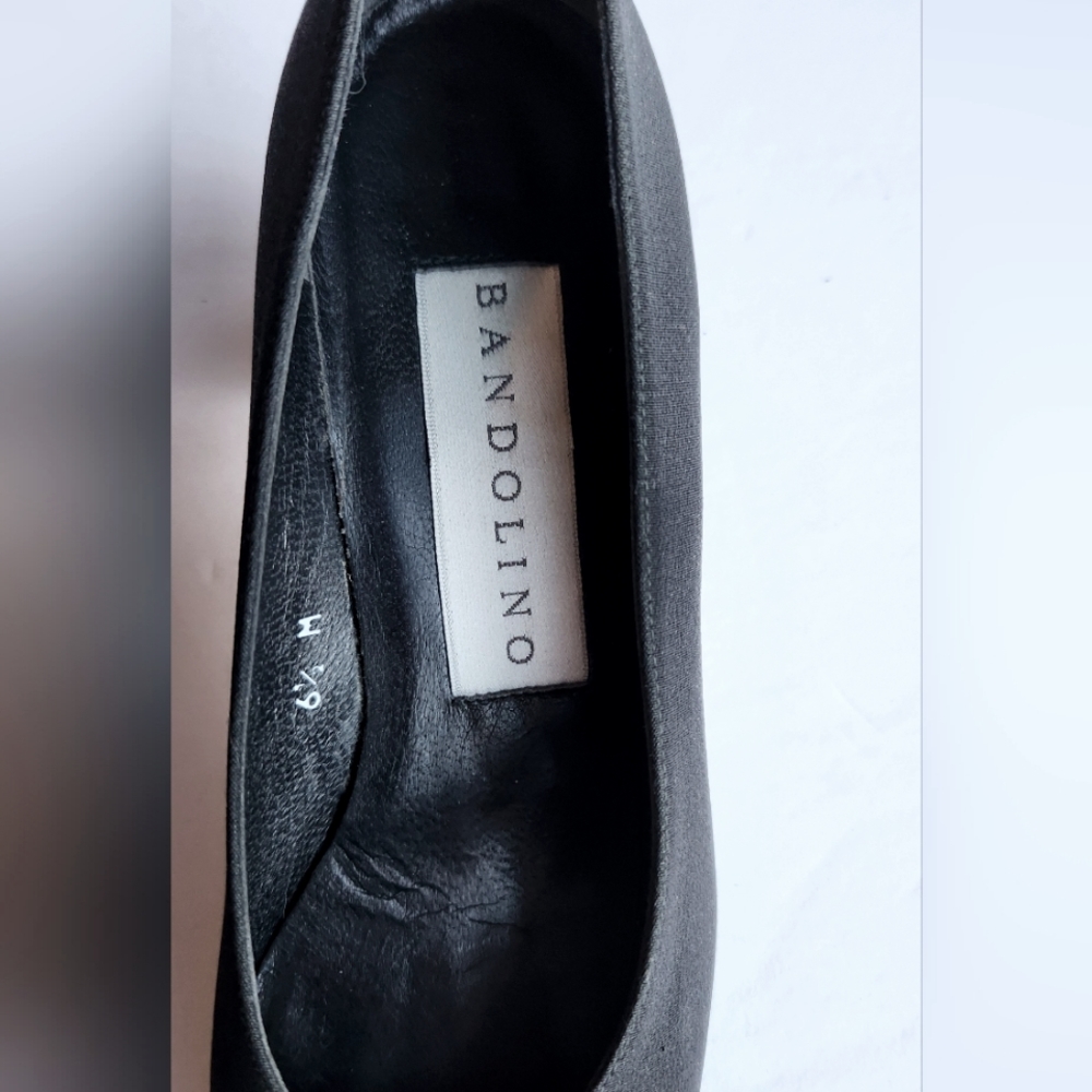 Bandolino Microfiber Pump | Black Women's Size 6.5 M - Picture 8 of 9